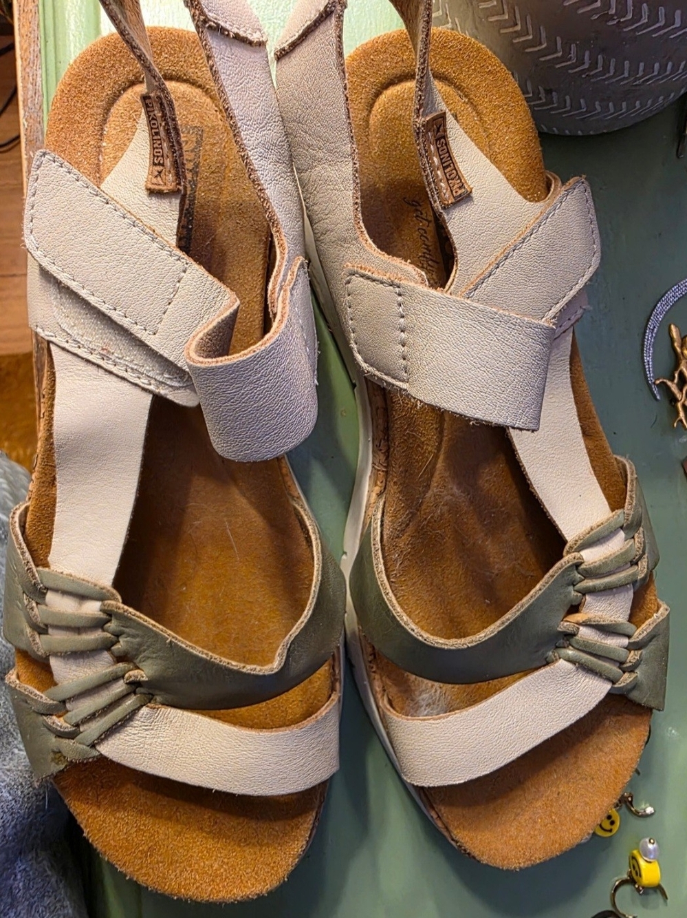 PIKOLINOS Two-Tone Leather Strap Sandals - White and Olive